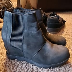Sorel Joan of Artic Wedge II Chelsea boot/bootie